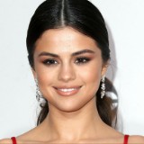 Selena Gomez Shares Heartfelt Message and Other Ways Stars Celebrated Thanksgiving